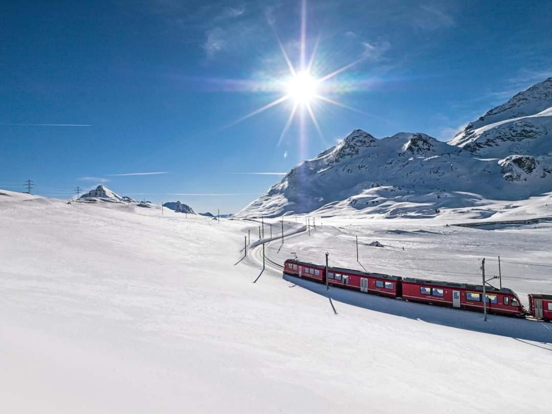 Apartmán Residenza 39 - 900 M To Bernina Express Tirano Pokoj fotografie